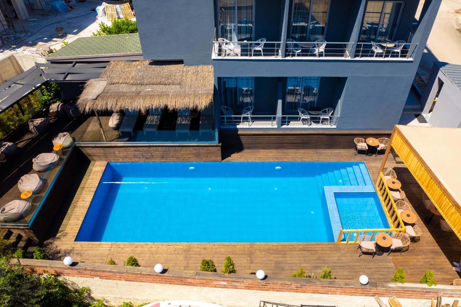 hotel mano pamje e hotelit